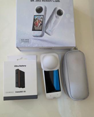 Insta360 X5 + batteria Ultra