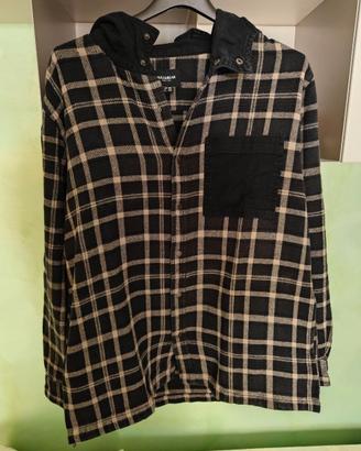 Camicia a quadri con cappuccio Pull&Bear