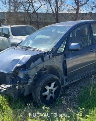 Toyota Corolla Verso 1.6 vvt-i INCIDENTATA