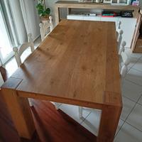 Tavolo in legno rettangolare 