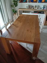 Tavolo in legno rettangolare 