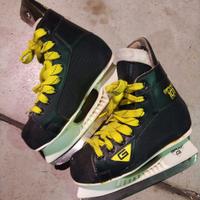 pattini da ghiaccio bambino o bambina