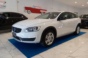 Volvo V60 Cross Country UNICO PROP