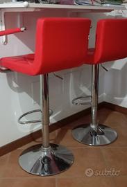 Sgabello in metallo cromato e seduta imbottita