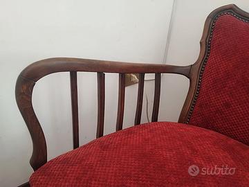 Divano Antico Legno colore Rosso