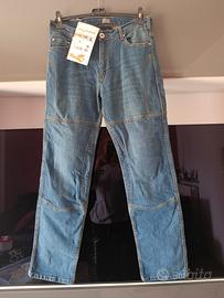 Jeans uomo da moto con protezioni 