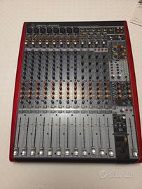 Mixer Behringer UFX 1604 Xenyx