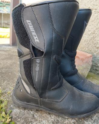 stivali moto dainese