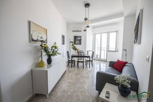 E. Amari-Porto: bilocale arredato