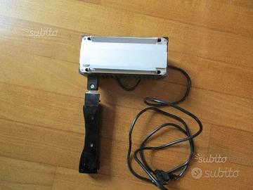 Lampada alogena di grande potenza ( 1000 Watt )