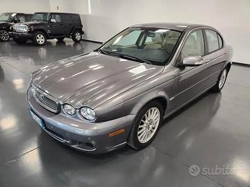 Jaguar X-Type 2.2D cat aut. Luxury cDPF
