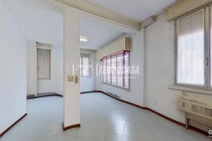 Ufficio a Brugherio Via San Maurizio Al Lambro