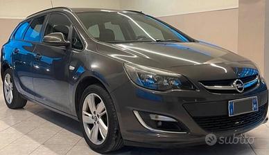 Opel Astra 1.4 Turbo 120CV Sports Tourer Cosmo