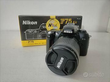 fotocamera Nikon f75 analogica a rullino