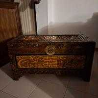 Baule cinese in legno di canfora