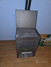 stufa bruciatutto a legna 