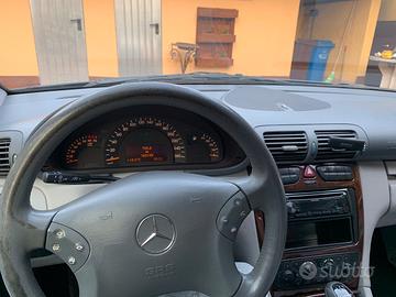 Mercedes c 180