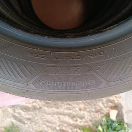 n°4 gomme Goodyear 215/60 R17