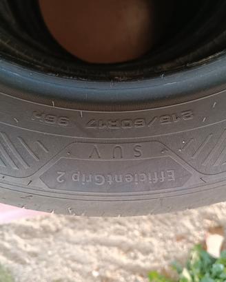 n°4 gomme Goodyear 215/60 R17