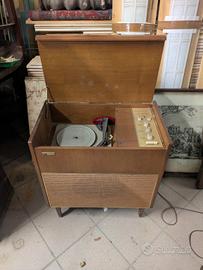Mobile Stereo Philco