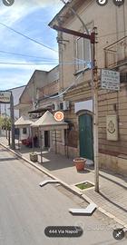 Due locali commerciali