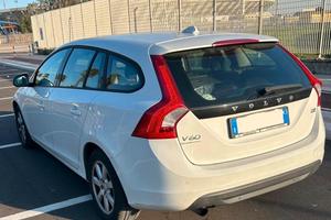 Volvo v60 D2 powershift