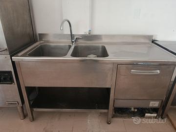 Lavandino in acciaio inox con Lavastoviglie C60E