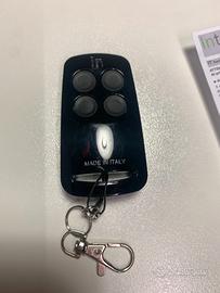 TELECOMANDO UNIVERSALE CANCELLO