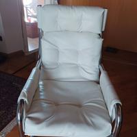 Poltrona di design in pelle