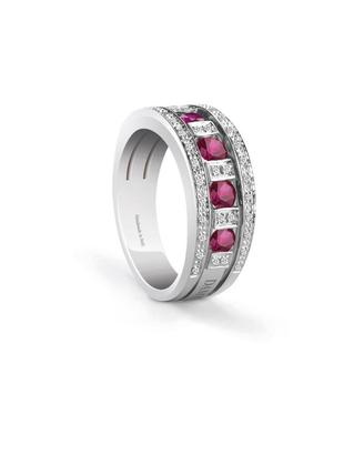 Anello in oro bianco con diamanti e rubini

tg16