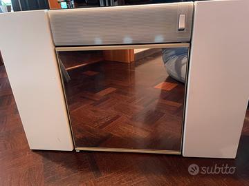 Mobiletto vintage per bagno con specchio