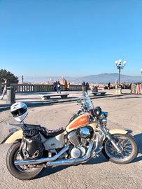 Honda Shadow VT600 (1992) - Beige Original