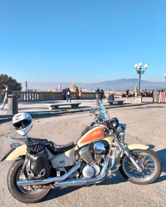 Honda Shadow VT600 (1992) - Beige Original