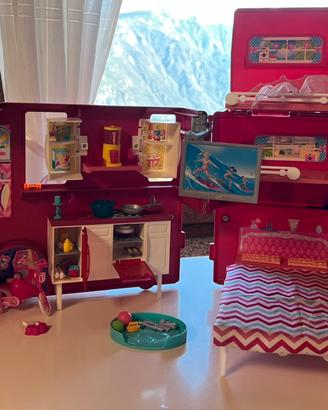 Camper Barbie trasformabile Mattel con accessori