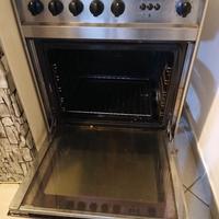 bombola e forno a gas in basso