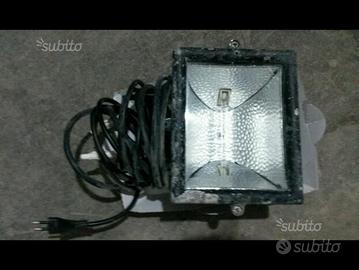 Faro con lampada alogena nuova potentissima