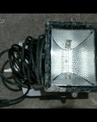 Faro con lampada alogena nuova potentissima