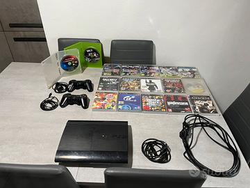 PlayStation 3 con 17 giochi,2 controller