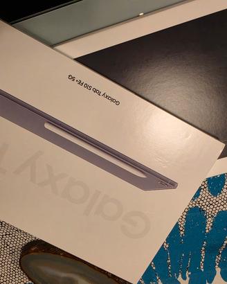 Galaxy Tab 10 fe+ 5g 256 giga con cover/tastiera