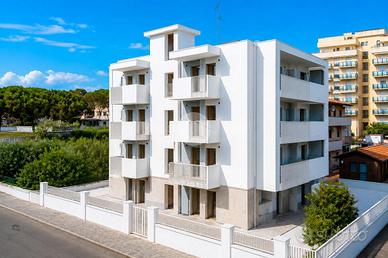 3 LOCALI A SAN BENEDETTO DEL TRONTO