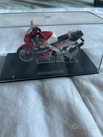 Modellino Moto Stradale Honda RC45 (RVF750R)