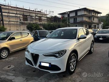Alfa Romeo Stelvio 2.2 Turbodiesel 190 CV AT8 RWD 