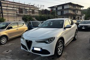 Alfa Romeo Stelvio 2.2 Turbodiesel 190 CV AT8 RWD 
