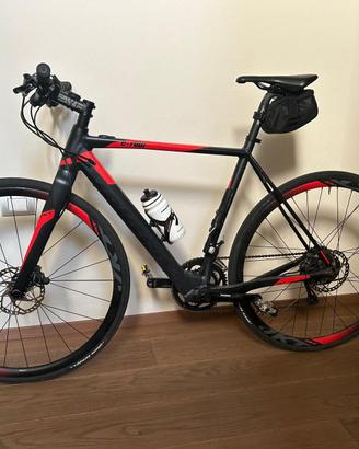 Viktor Bicicletta gravel assistita
