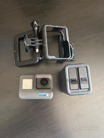GoPro Hero 6 + Batterie & accessori