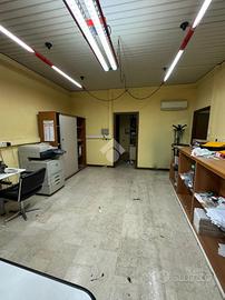 NEGOZIO A TRESCORE BALNEARIO