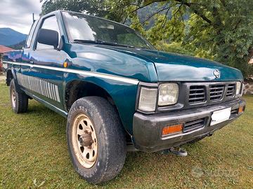 Nissan king  cab pick-up 