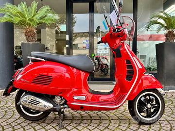 Vespa GTS 300 hpe Super