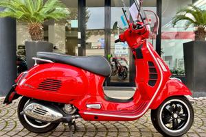 Vespa GTS 300 hpe Super