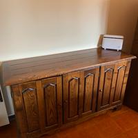 Mobile credenza e vetrina in legno massello